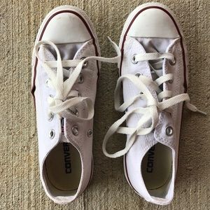 White low top converse